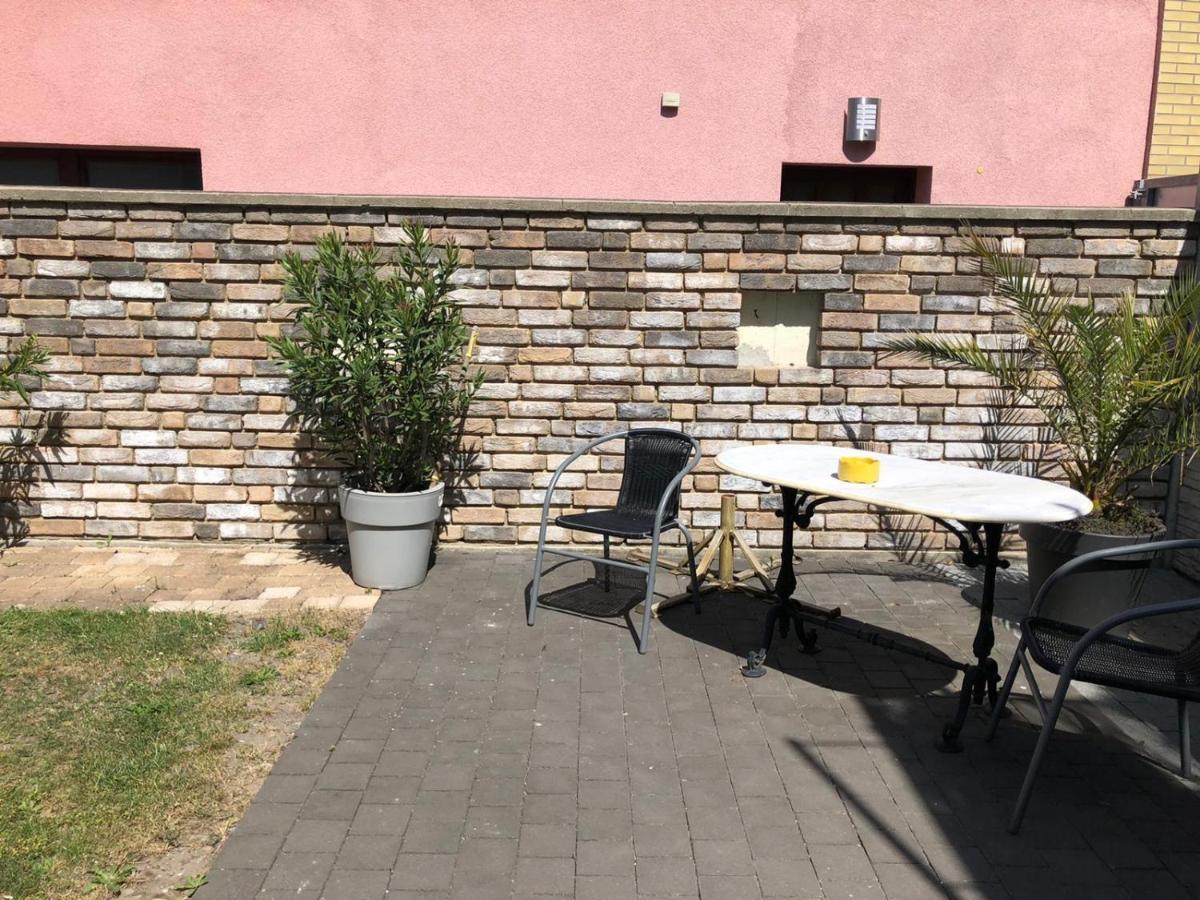 Ferienwohnung Zufluchtshuette Herzogenrath Exterior foto